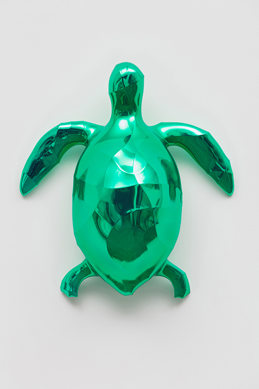 The Crease of Time-Green Candy Kura, 32x35x13cm, candy chrome paint on resin, 2023.jpg