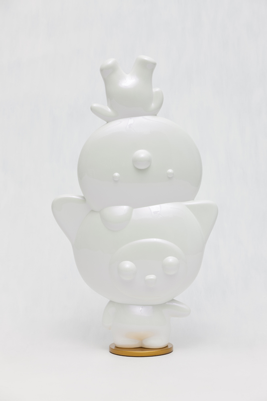 White Purple Pearl Clo and Odie, 33x14x60cm, car paint on plastic, 2015.JPG