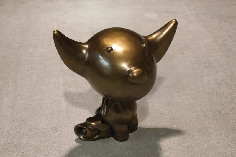 Everything that empty ballooned Clo can give Suki, 37x25x36cm, bronze, 2013.JPG