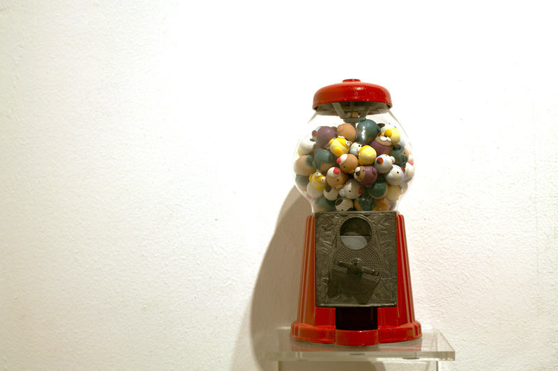 Candy Machine, 12x12x26cm, machine object, polymer clay, 2007.jpg